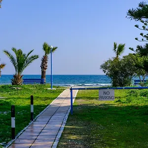 https://demetris-apartment.protaras-cy-hotels.com